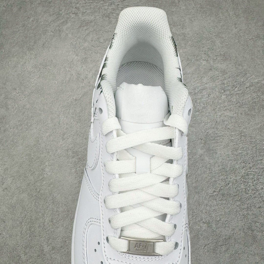 Nike x Supreme x Comme des Garçons Air Force 1 "Eyes"