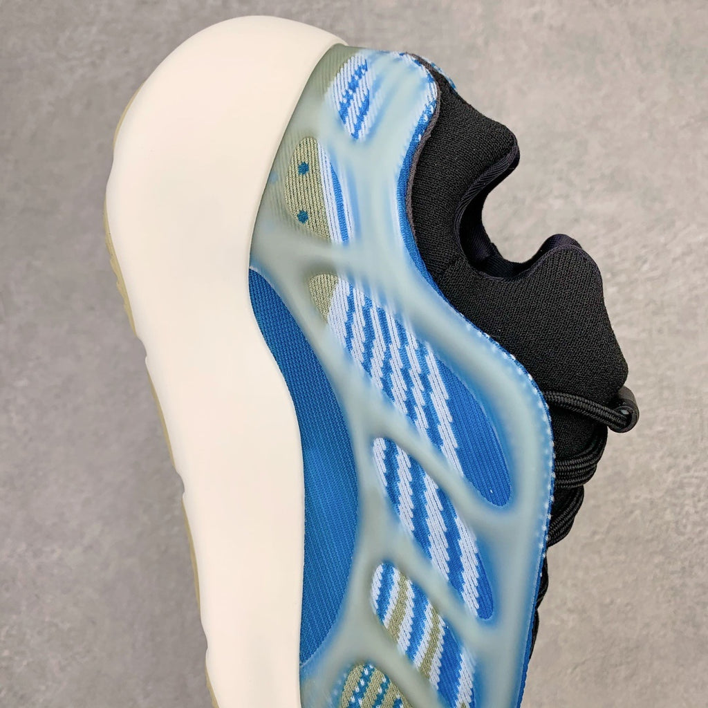 Yeezy 700 V3 "Arzareth"