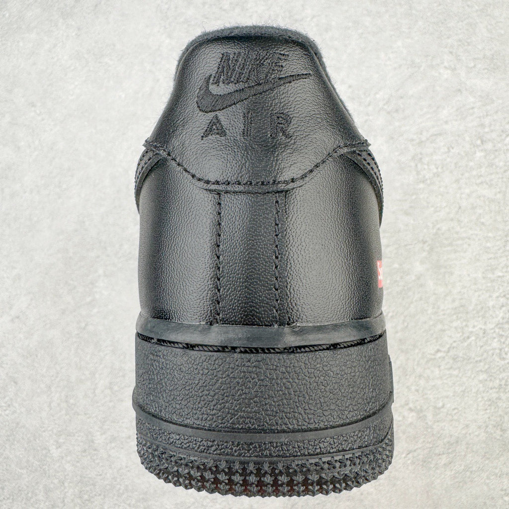 Nike x Supreme Air Force 1 "Black"