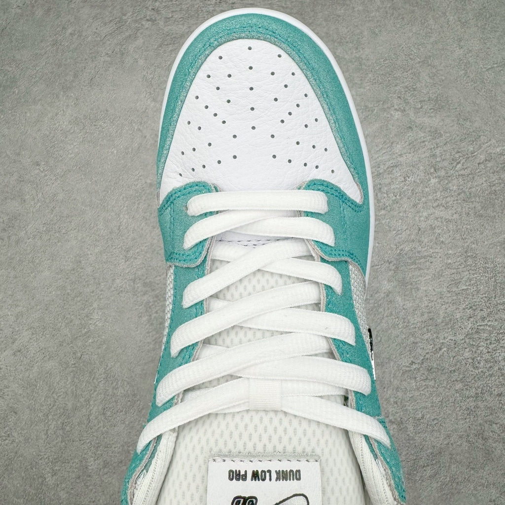 Nike Dunk x April Skateboards "Turbo Green"