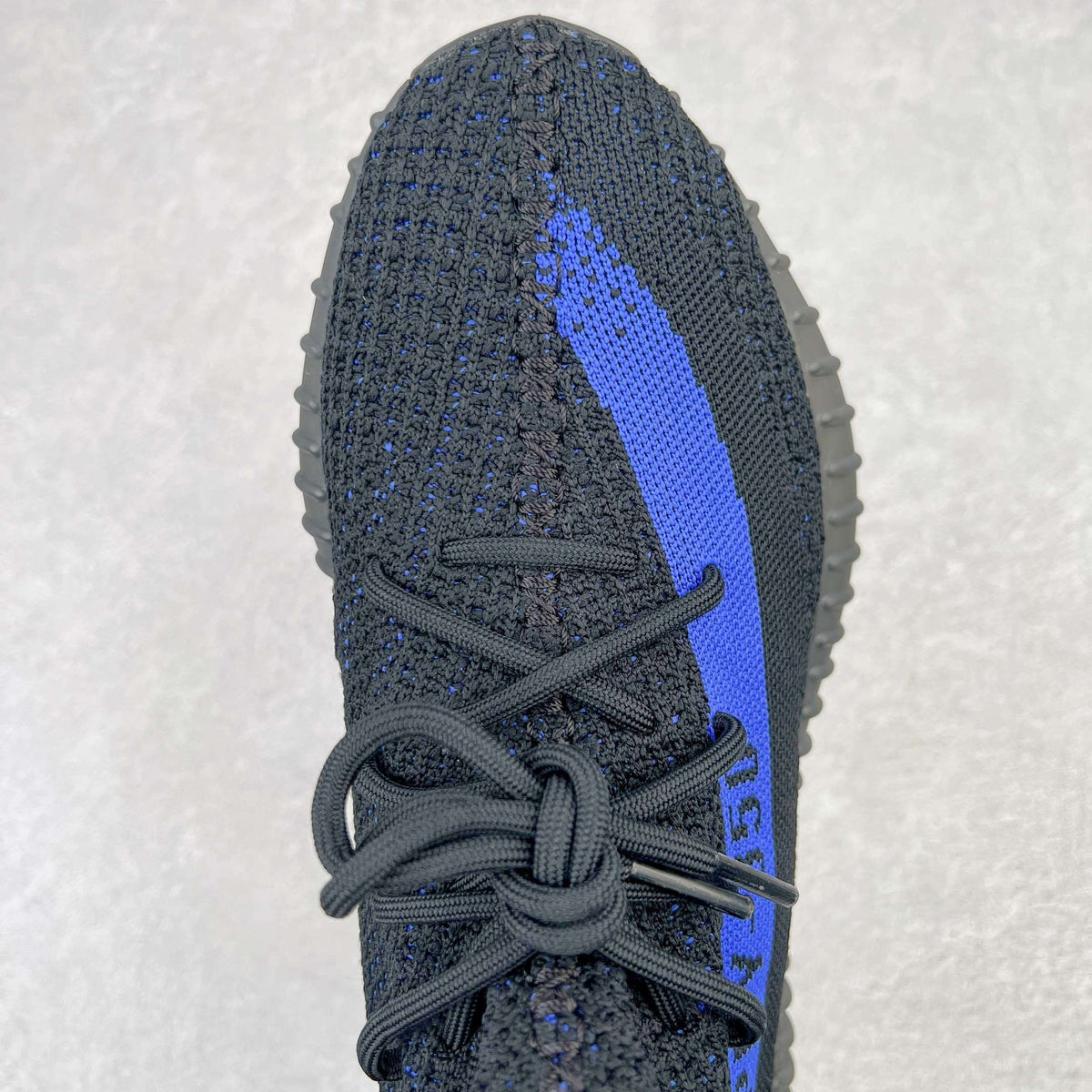 Yeezy Boost 350 V2 "Dazzling Blue"
