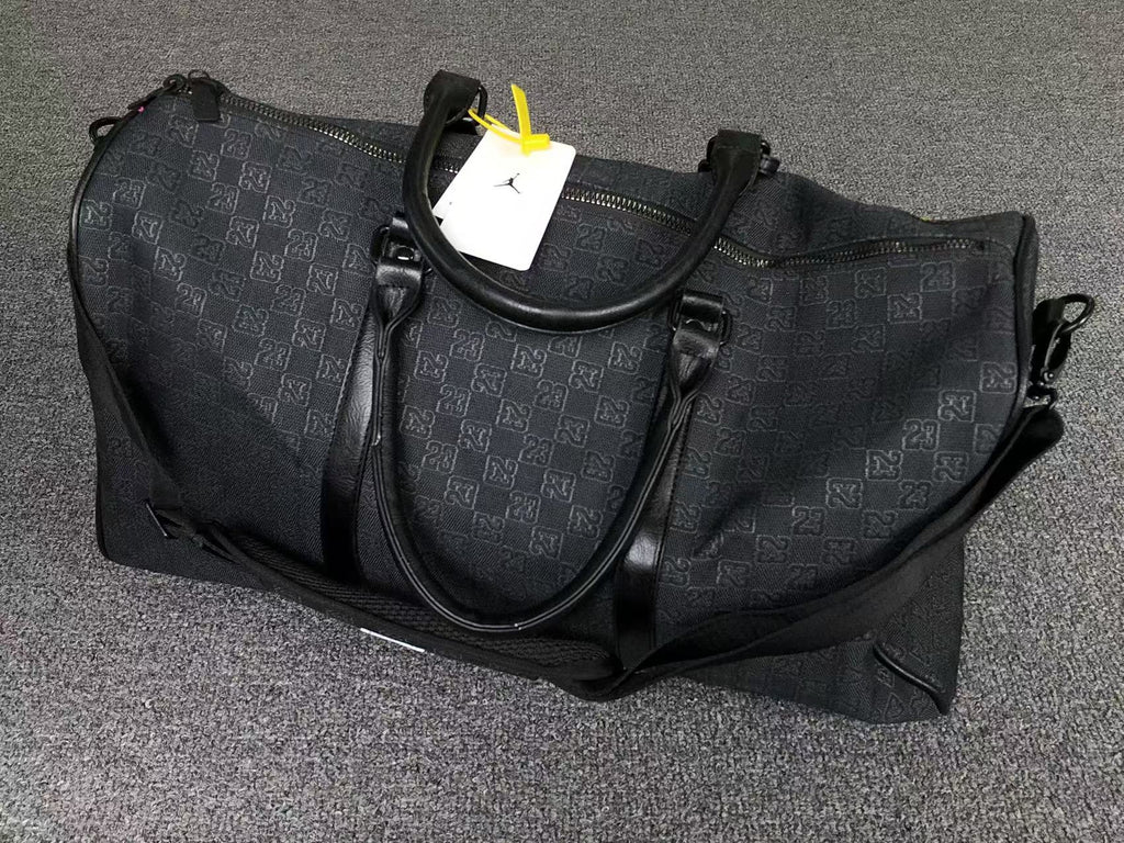 Bolsa Air Jordan Monogram Duffle