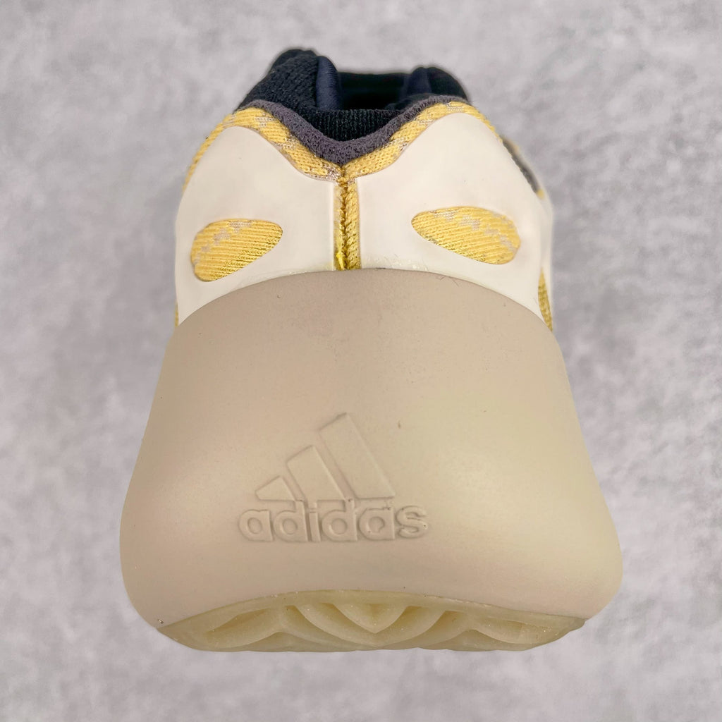 Yeezy 700 V3 "Safflower"