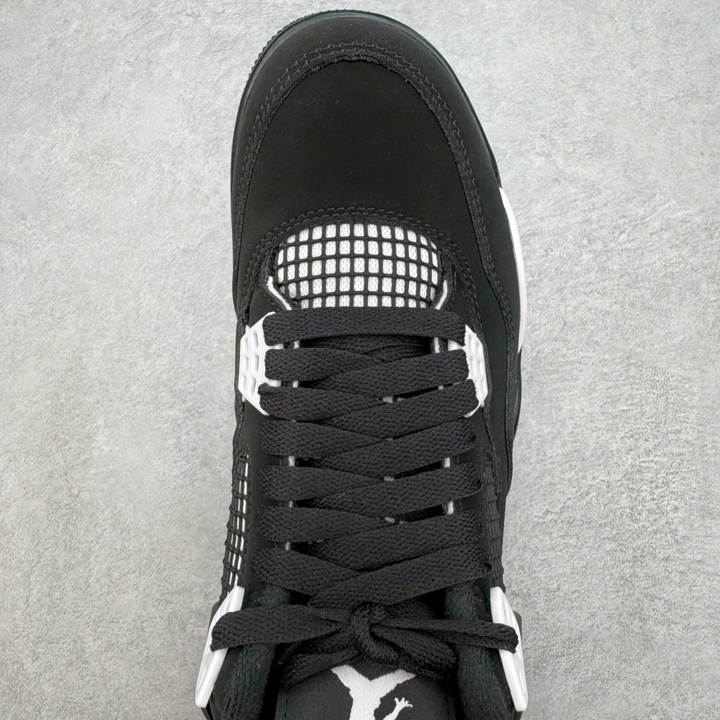 Jordan 4 "White Thunder"