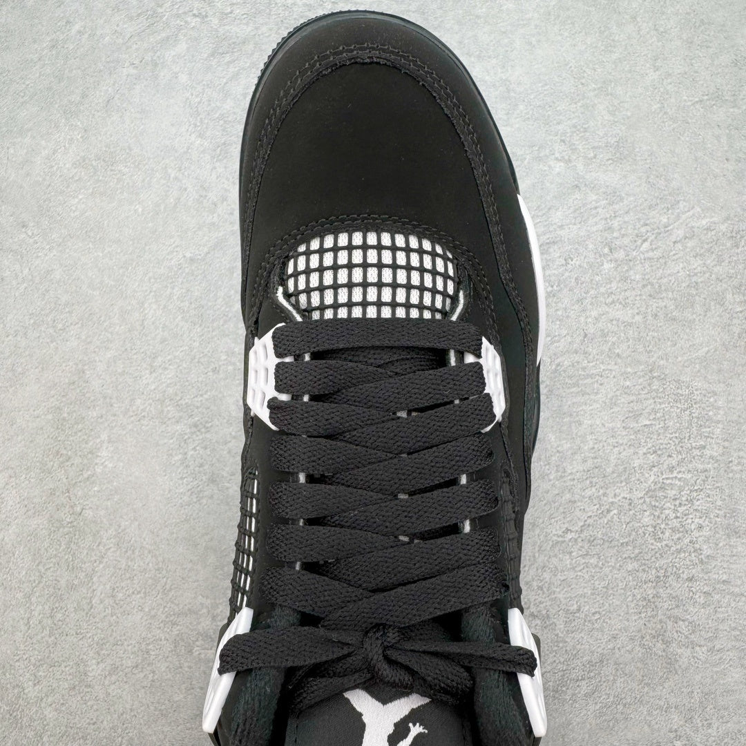 Jordan 4 "White Thunder"