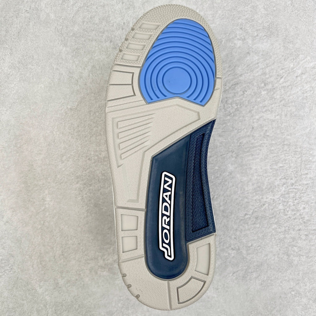 Jordan 3 "UNC"