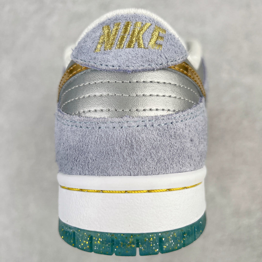 Nike Dunk x Sean Cliver "Holiday Special"
