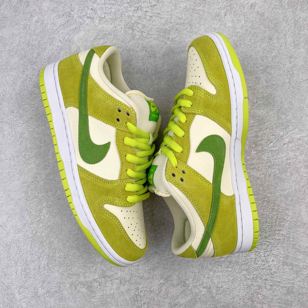 Nike Dunk "Sour Apple"