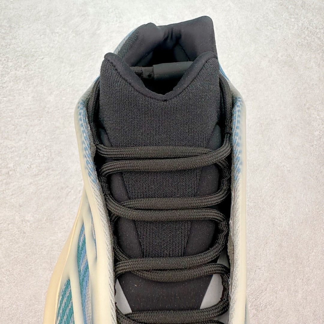 Yeezy 700 V3 "Kyaniter"