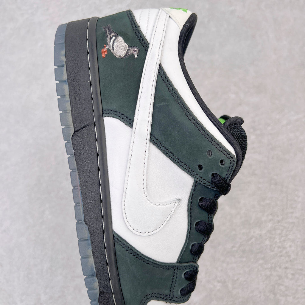 Nike Dunk "Panda Pigeon"