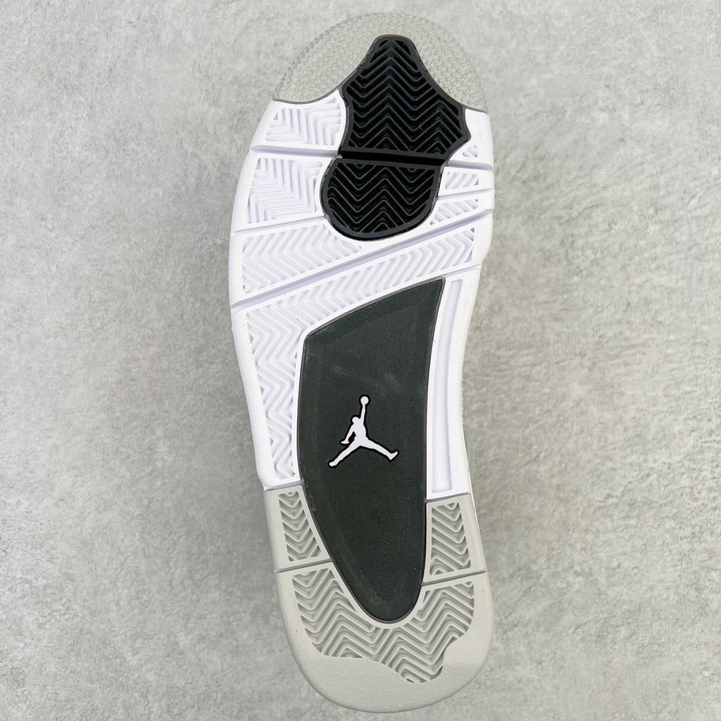 Jordan 4 "Military Black"