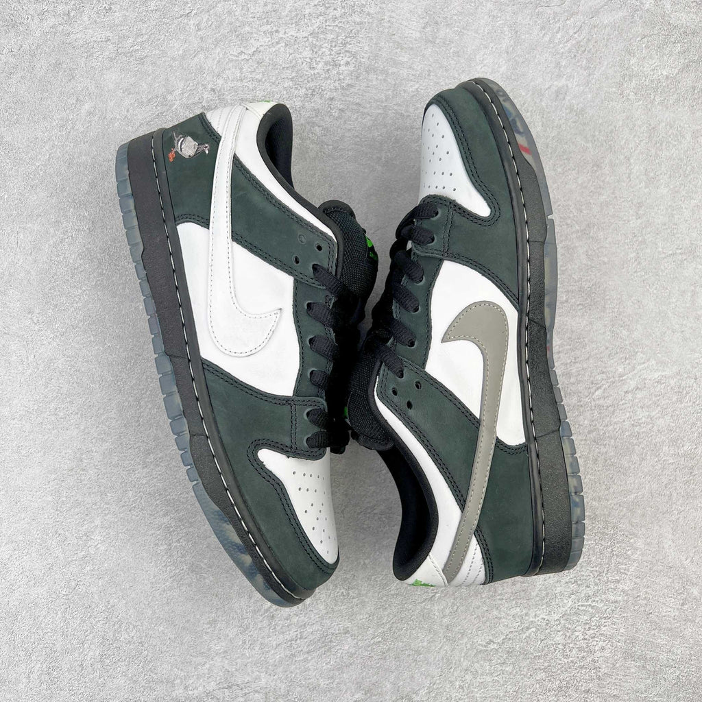 Nike Dunk "Panda Pigeon"