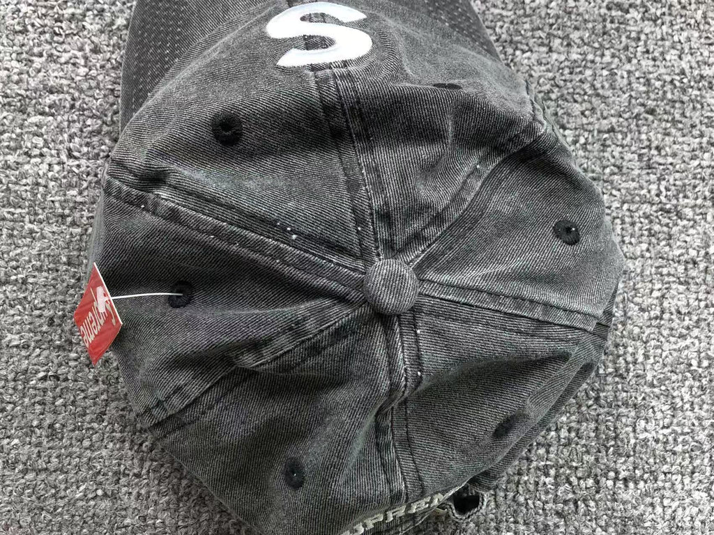 Boné Supreme S Logo 6 Panel
