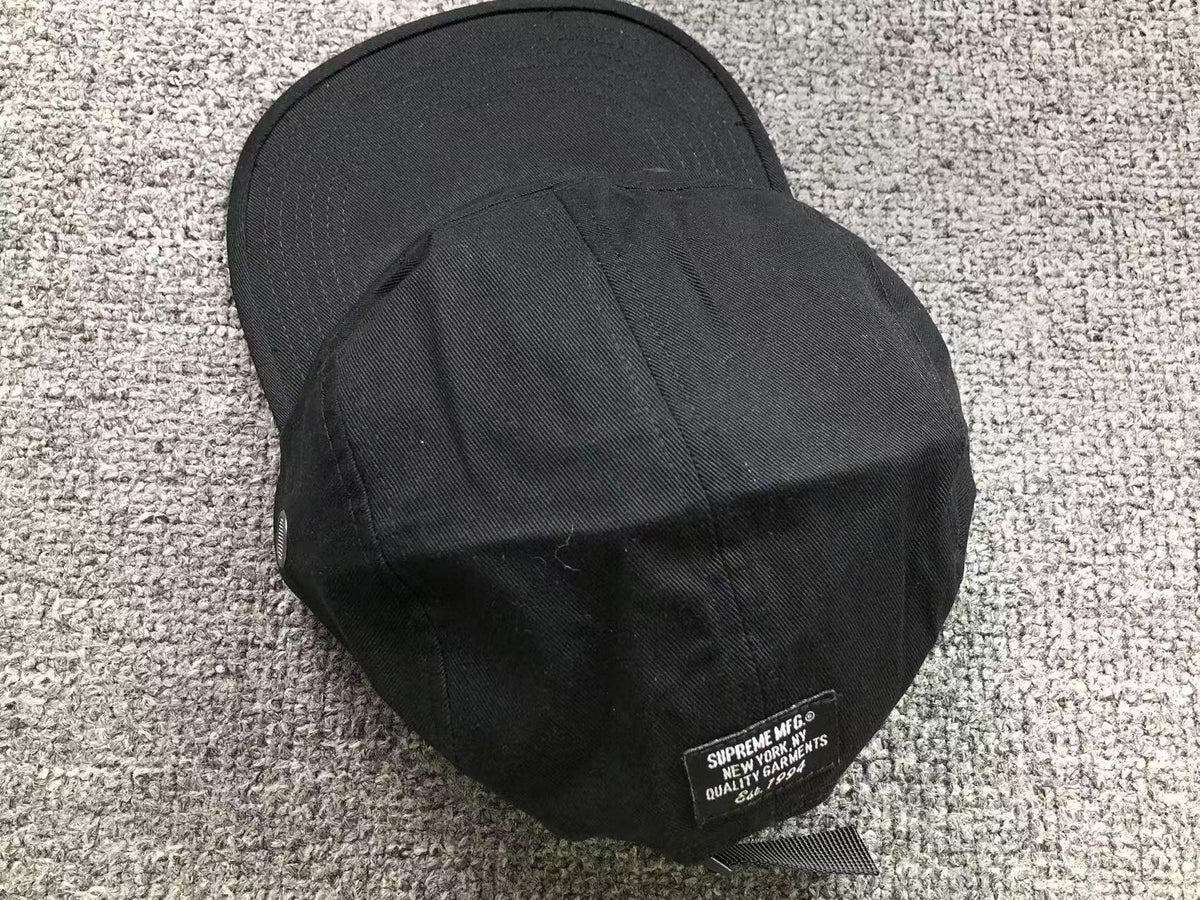 Boné Supreme Logo 5 Panel