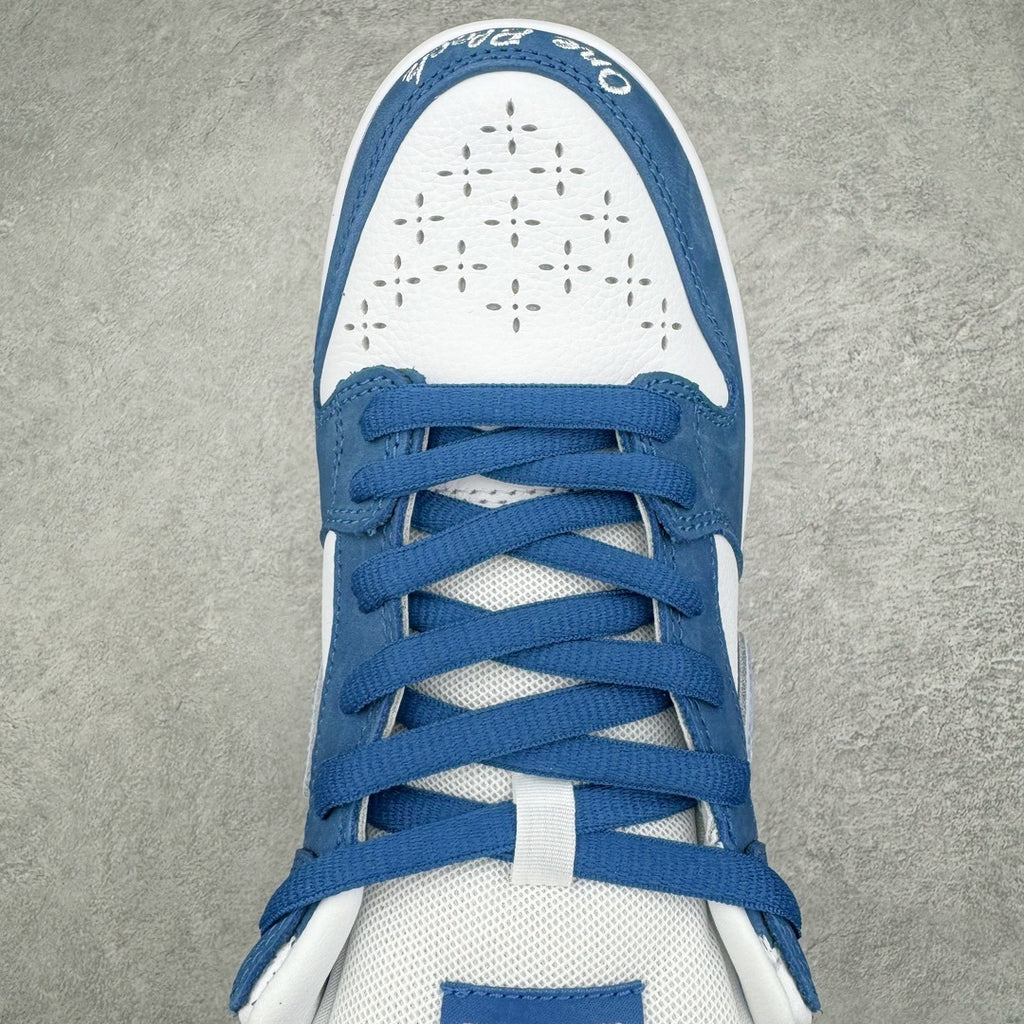Nike Dunk "Born x Raised"