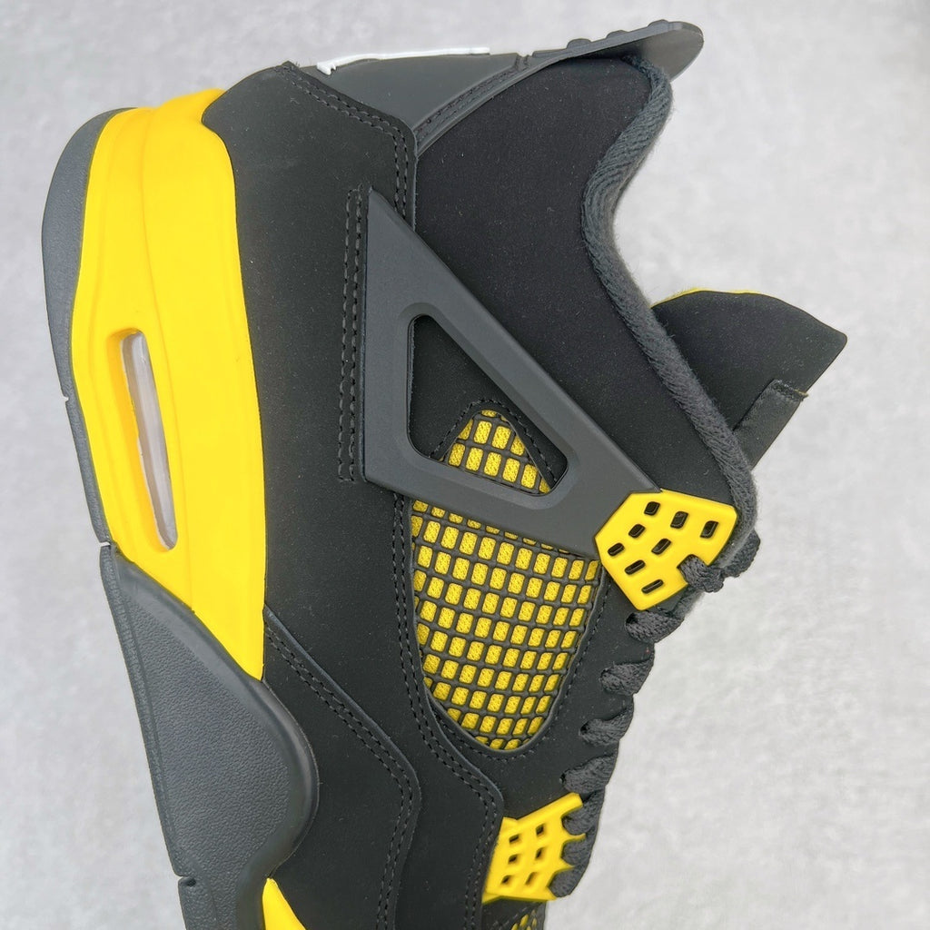 Jordan 4 "Thunder"