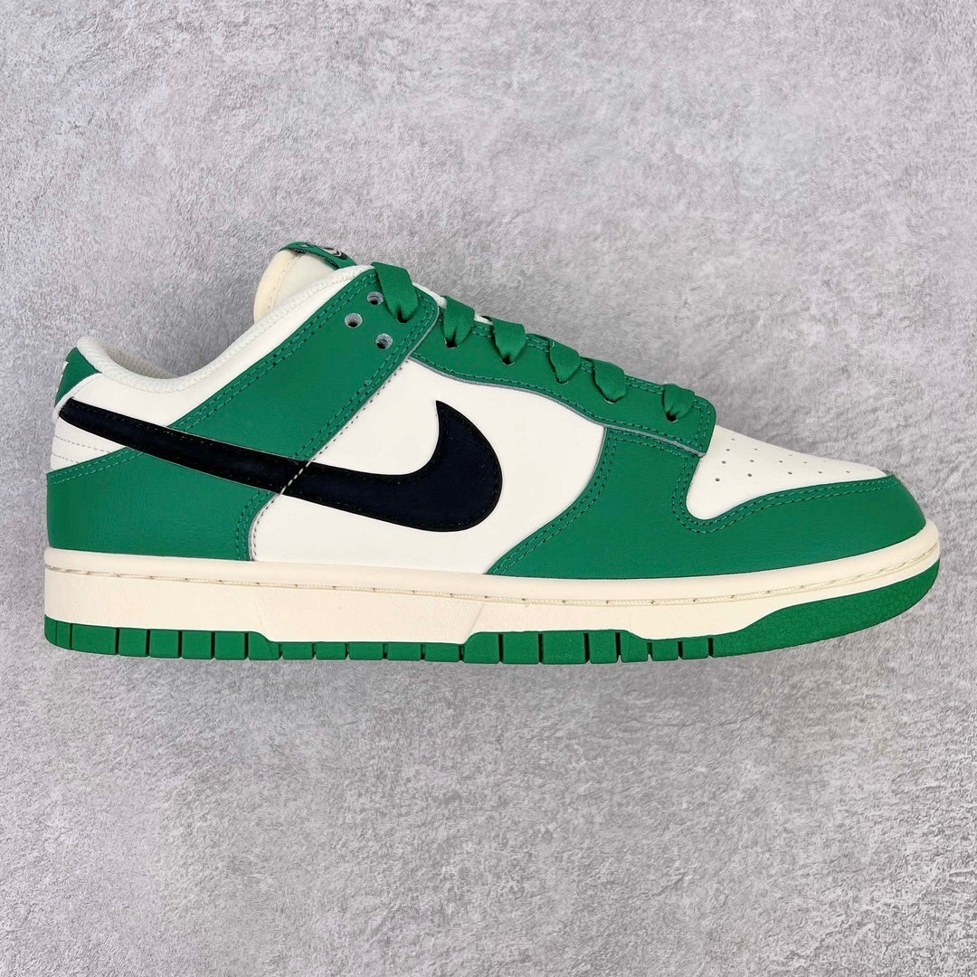 Nike Dunk "Lottery"