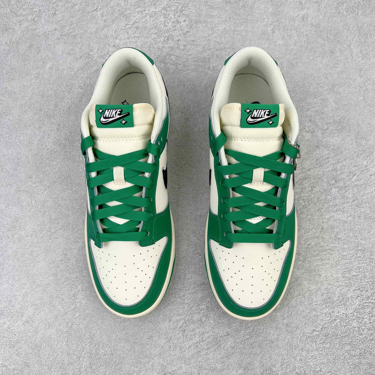 Nike Dunk "Lottery"