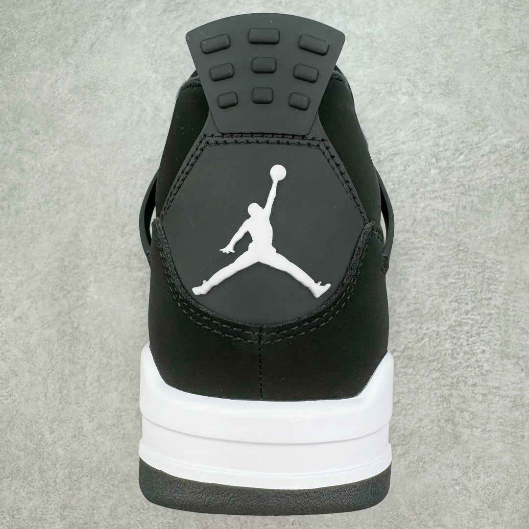 Jordan 4 "White Thunder"