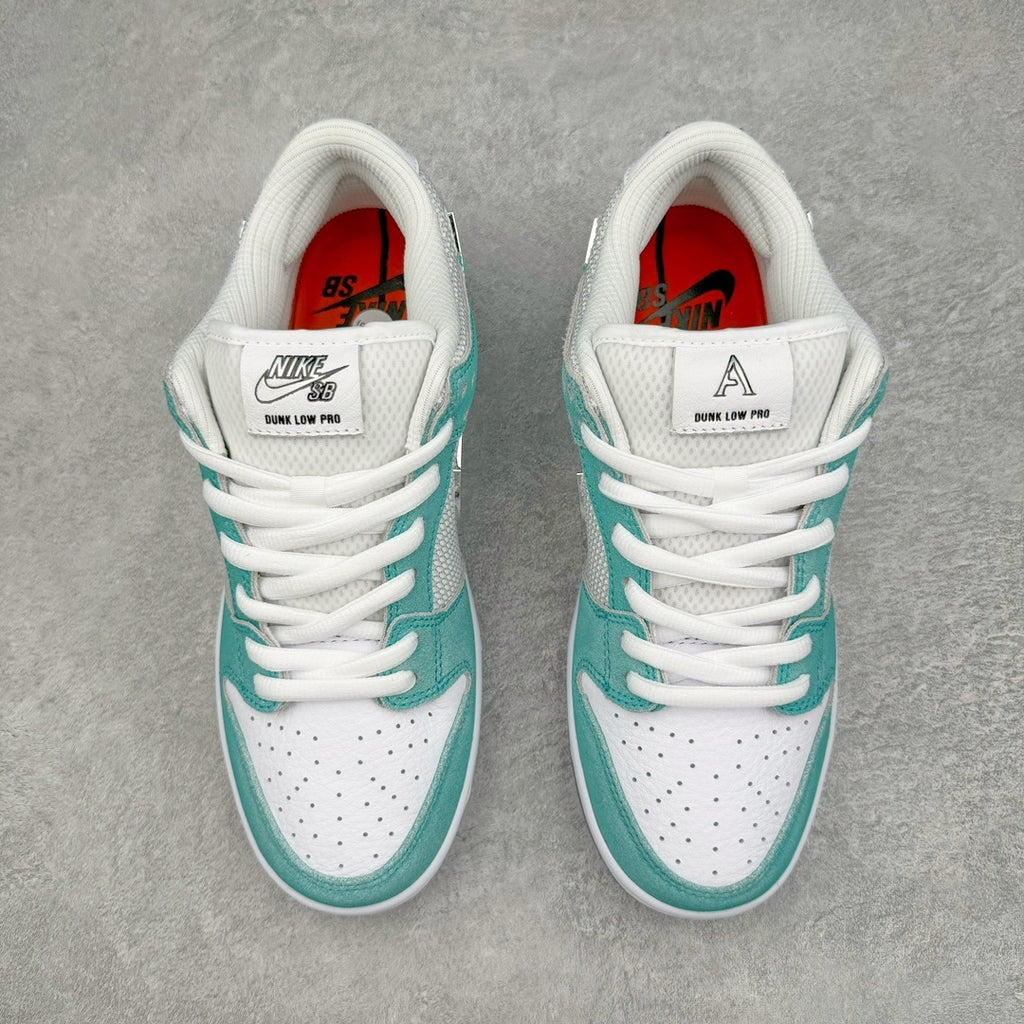 Nike Dunk x April Skateboards "Turbo Green"