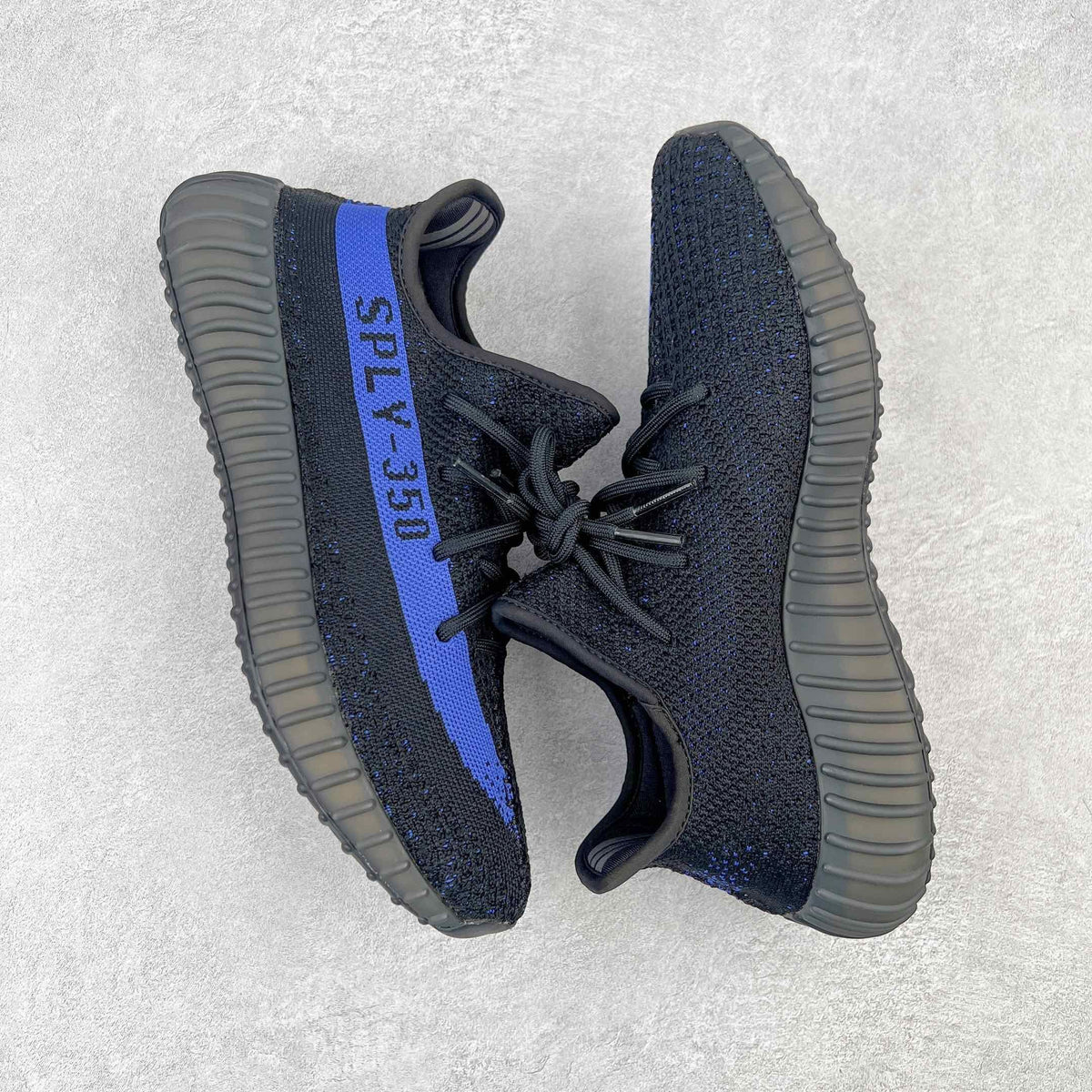 Yeezy Boost 350 V2 "Dazzling Blue"