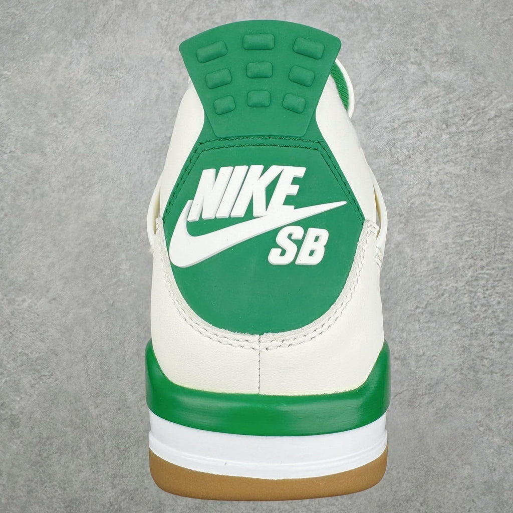 Jordan 4 "Pine Green"