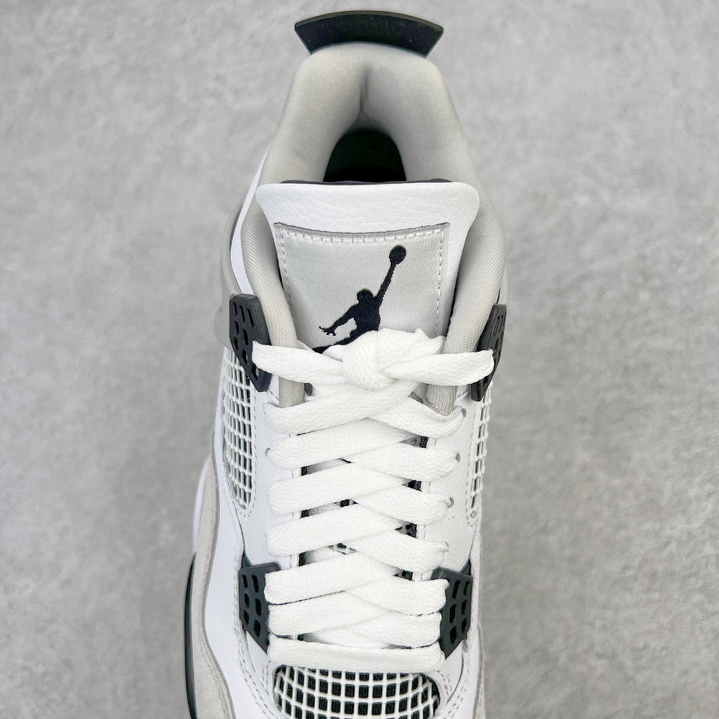 Jordan 4 "Military Black"
