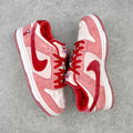 Nike Dunk "Strange Love"