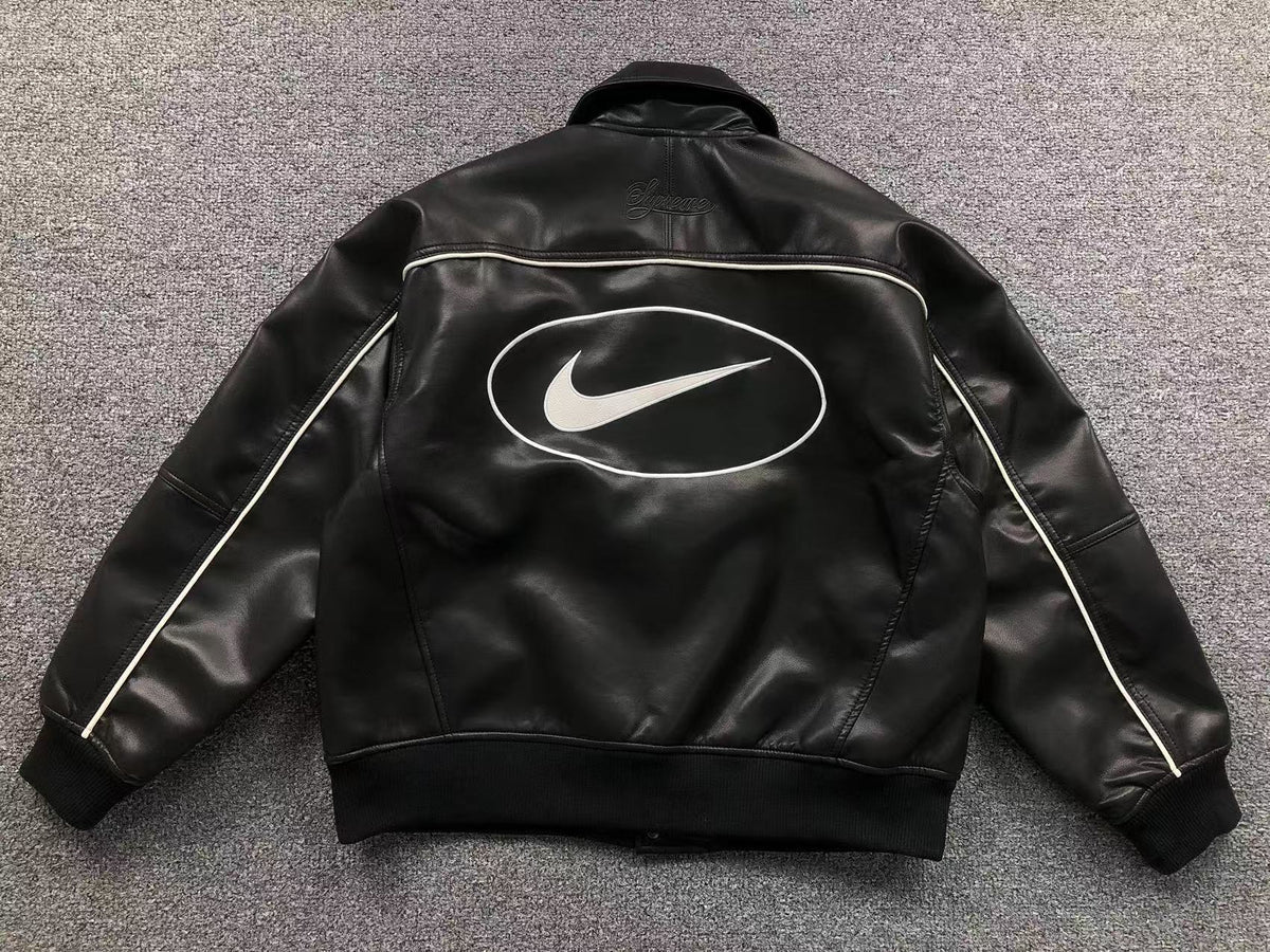 Jaqueta Nike x Supreme Varsity