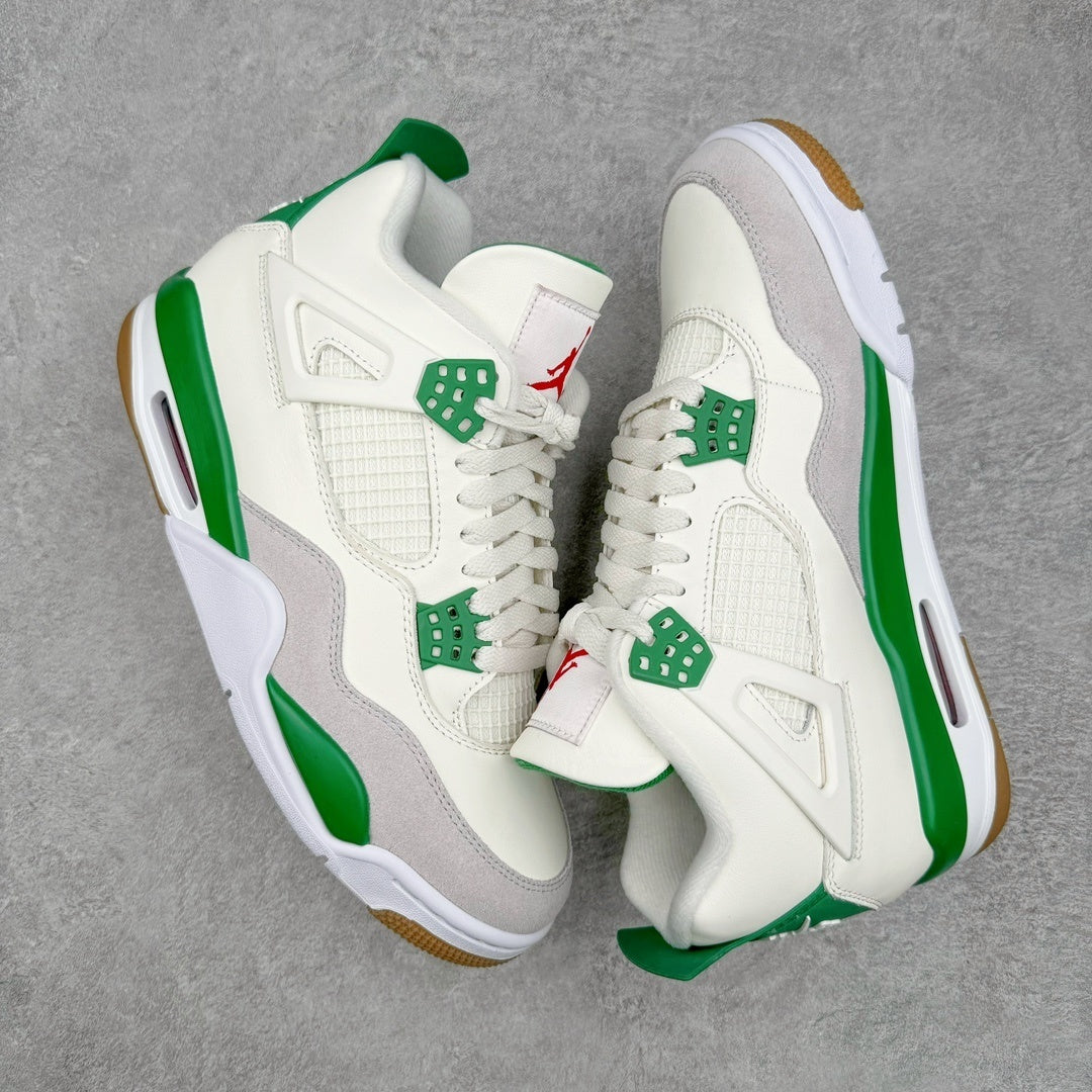 Jordan 4 "Pine Green"