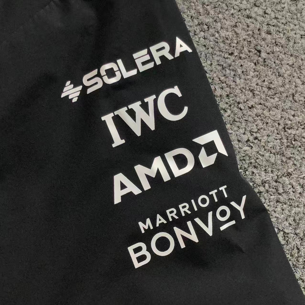 Jaqueta Adidas x Mercedes Petronas F1