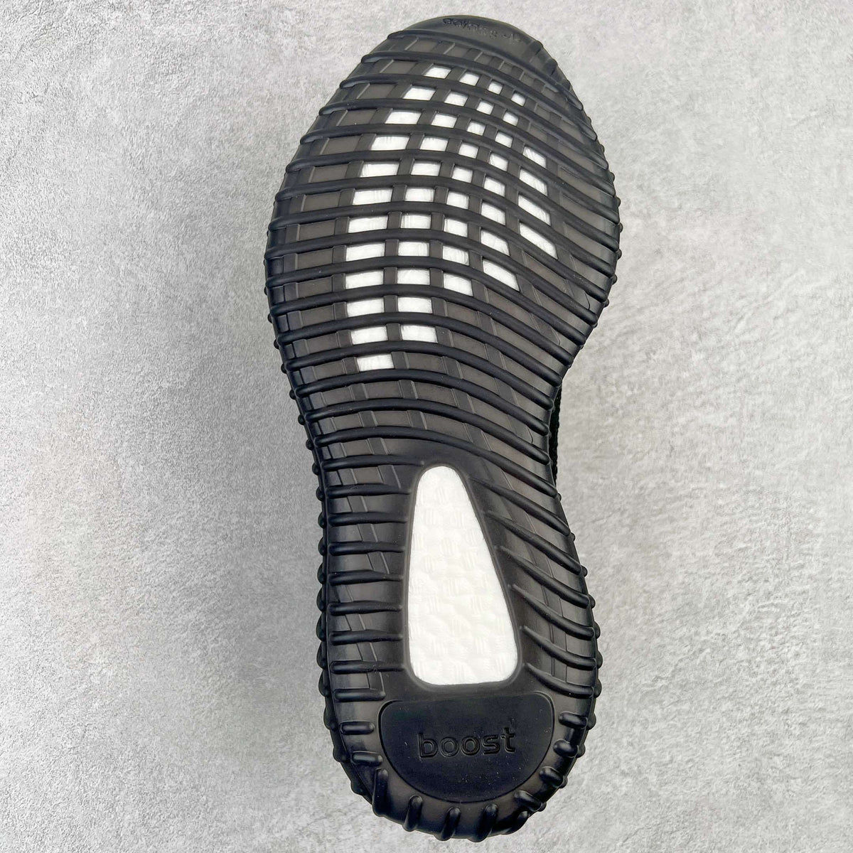 Yeezy Boost 350 V2 "Oreo"