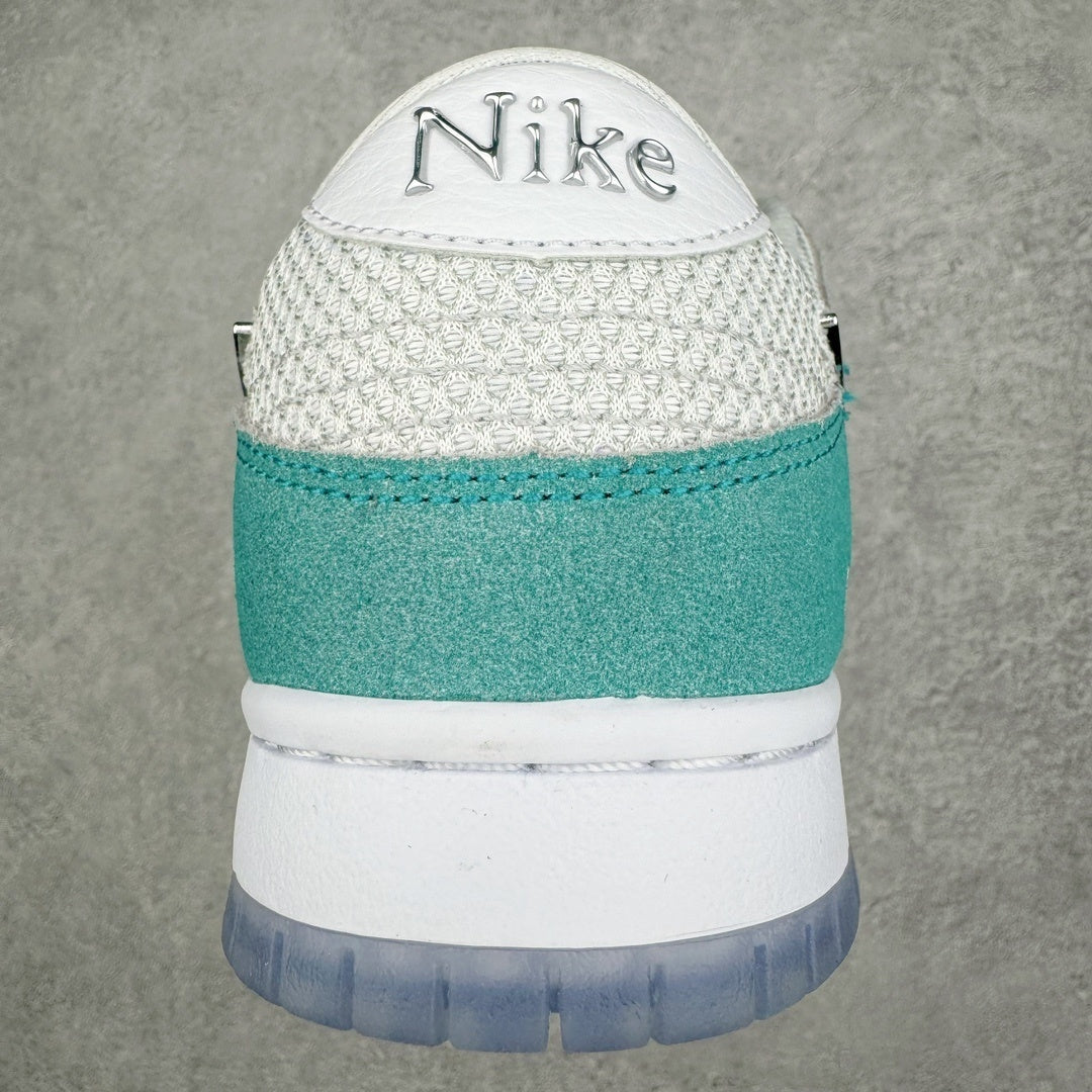 Nike Dunk x April Skateboards "Turbo Green"