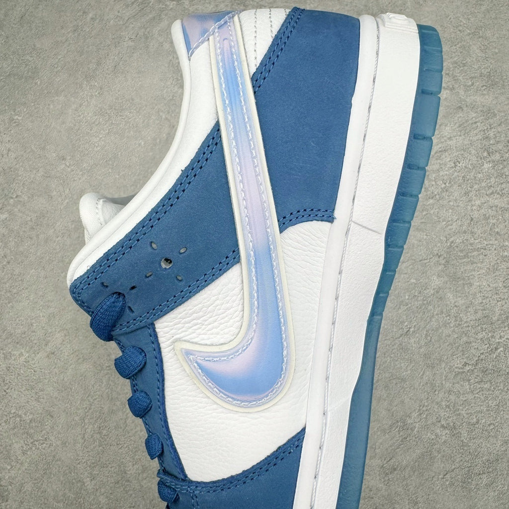 Nike Dunk "Born x Raised"
