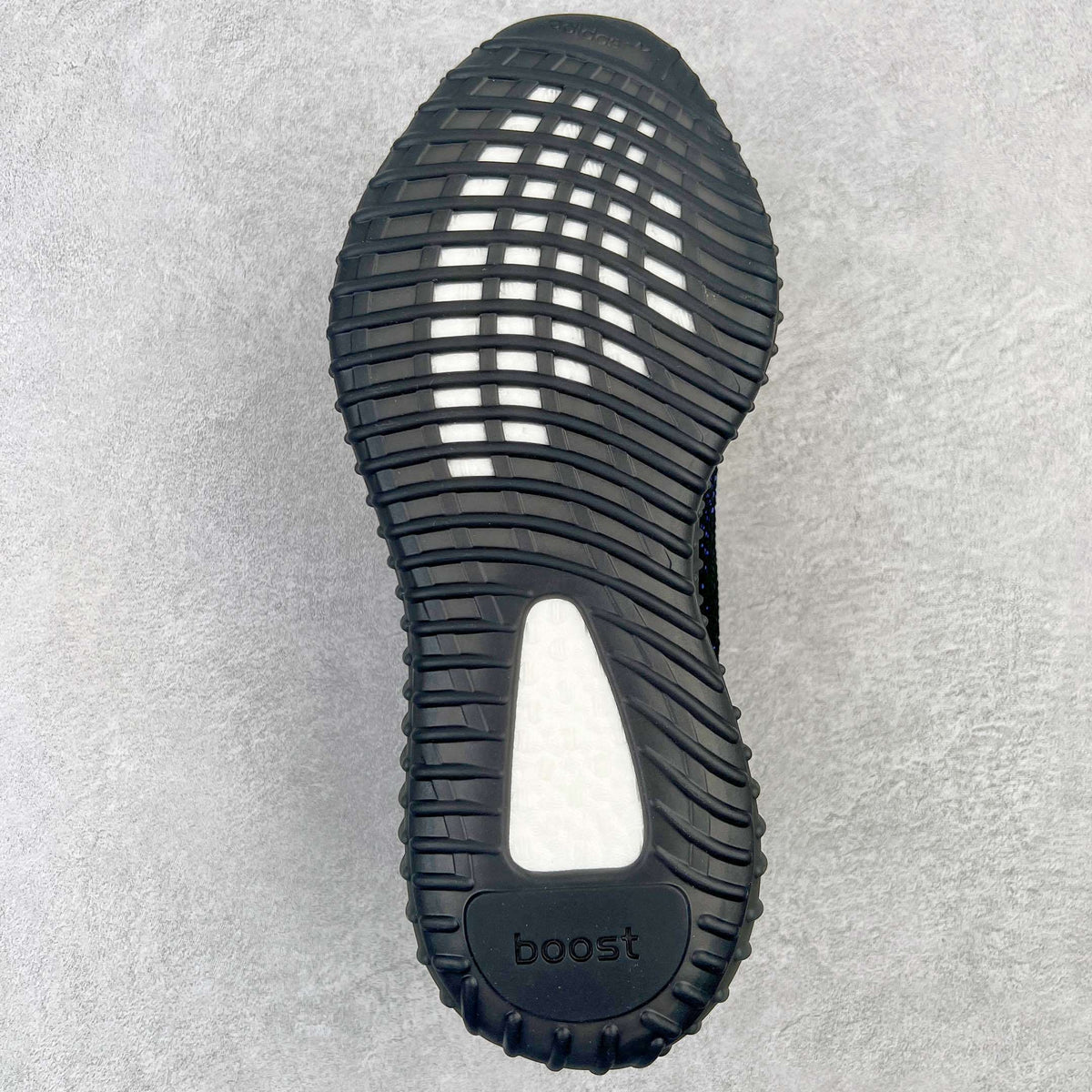 Yeezy Boost 350 V2 "Dazzling Blue"