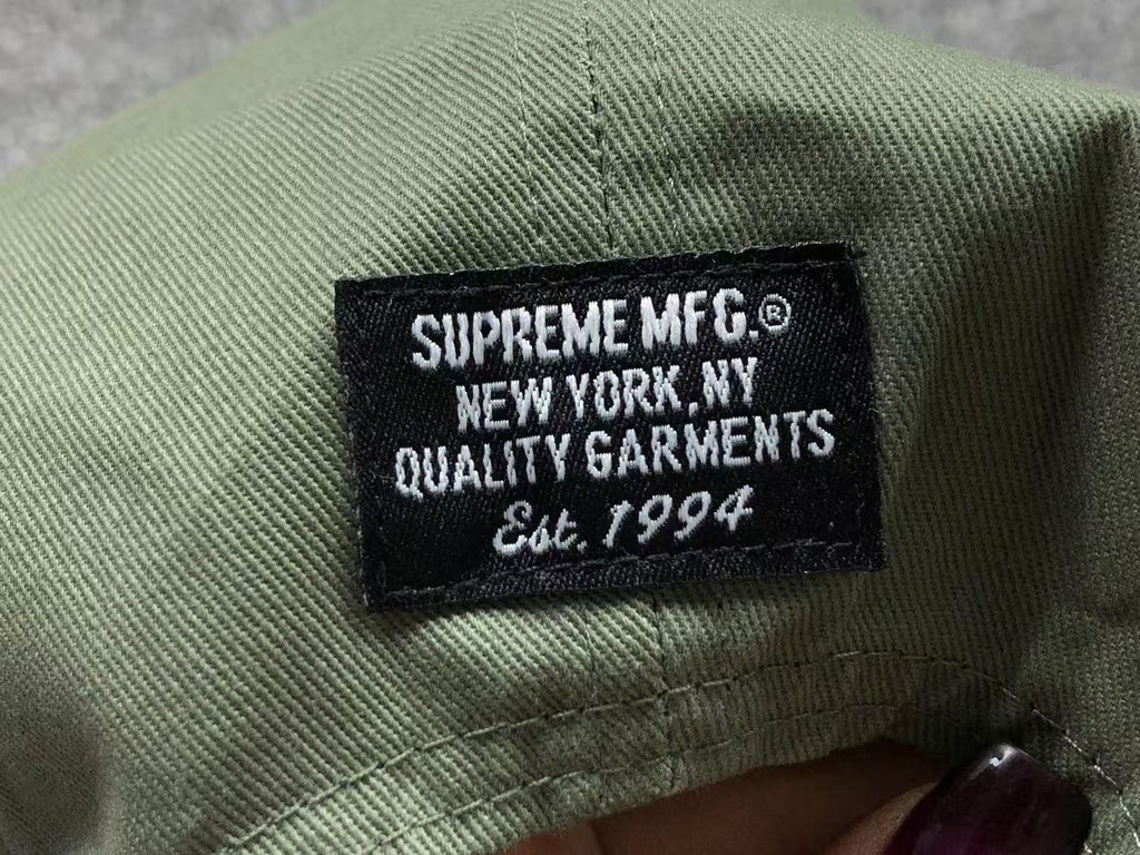 Boné Supreme Logo 5 Panel