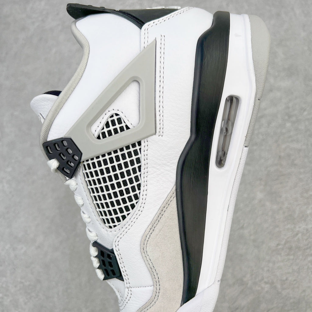 Jordan 4 "Military Black"