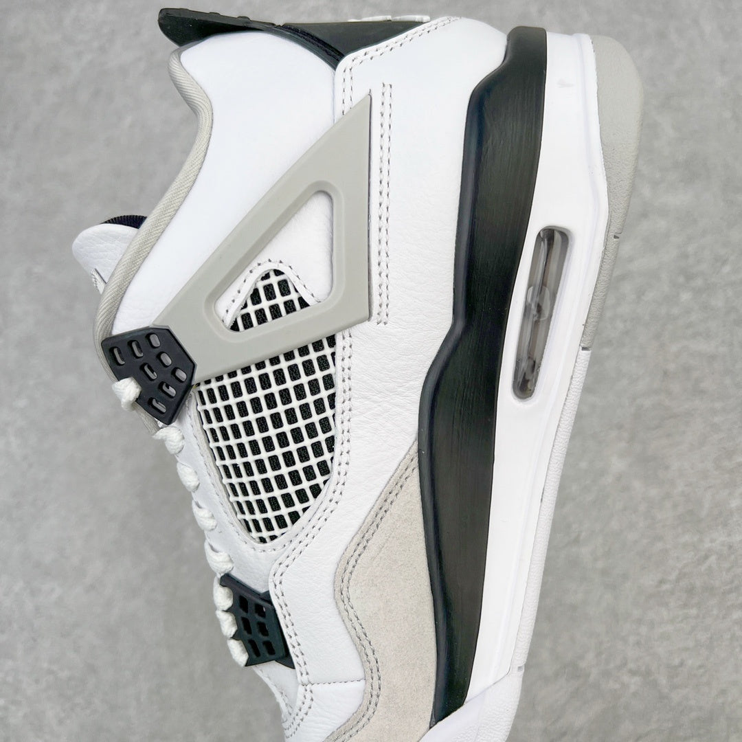 Jordan 4 "Military Black"