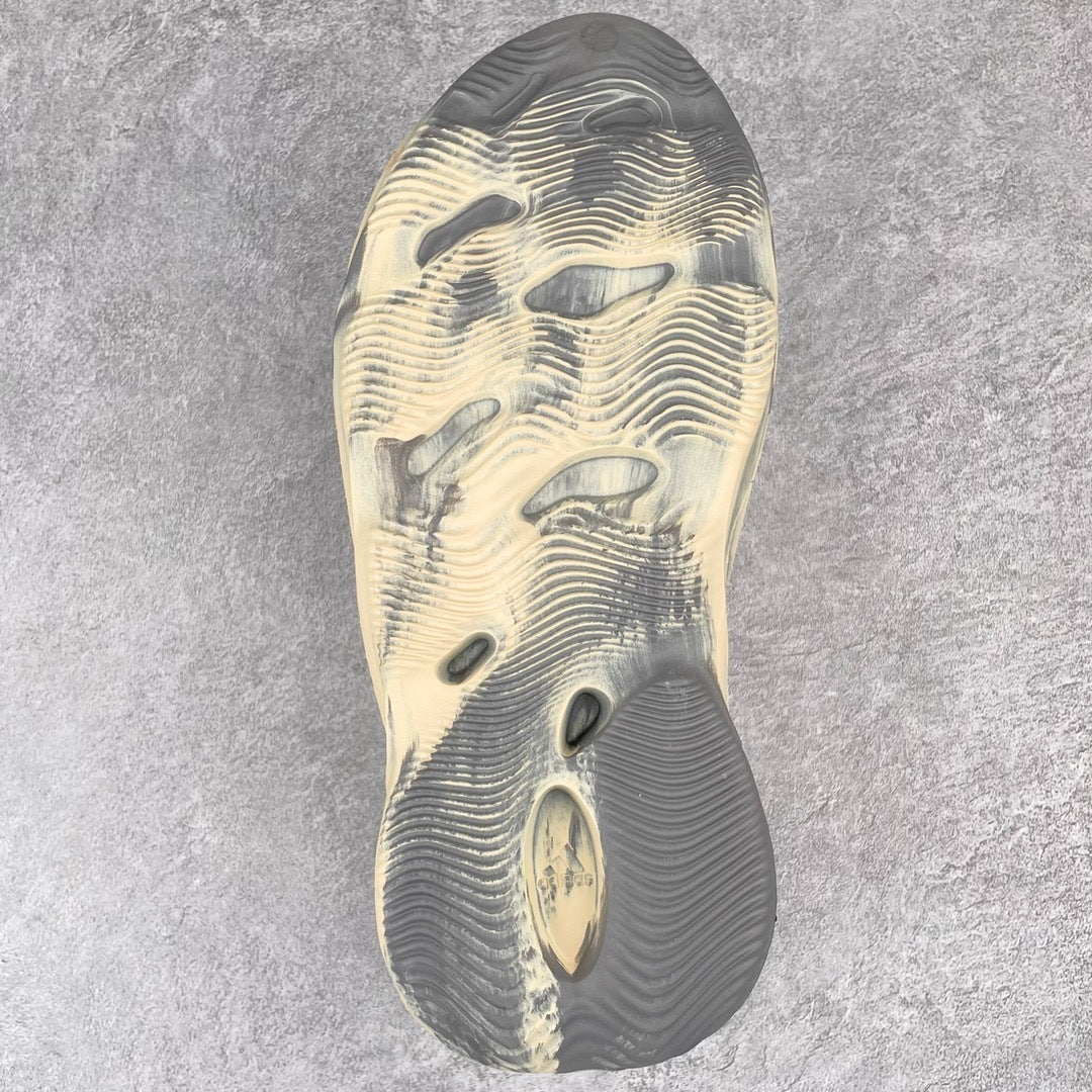 Yeezy Foam Runner