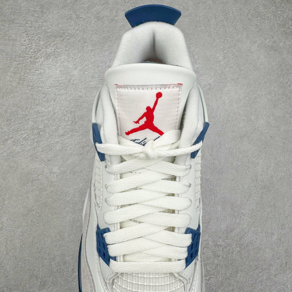 Jordan 4 "Navy"