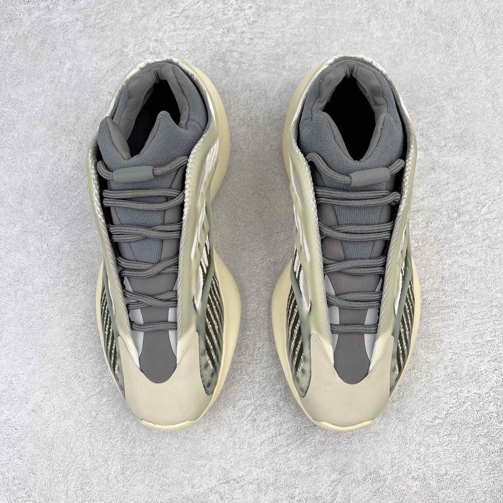 Yeezy 700 V3 "Fade Salt"