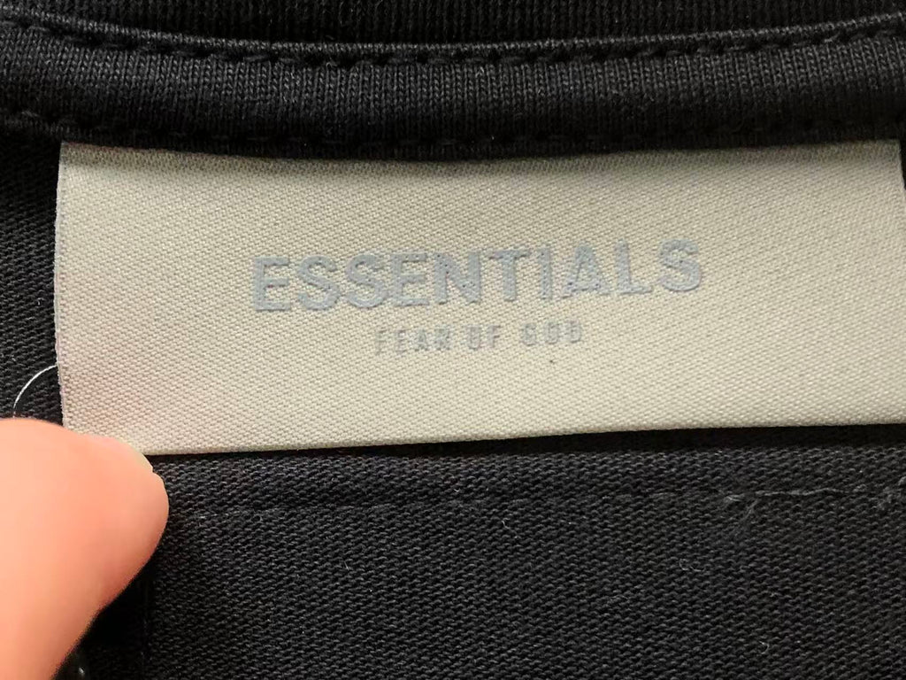 Camiseta Essentials FOG