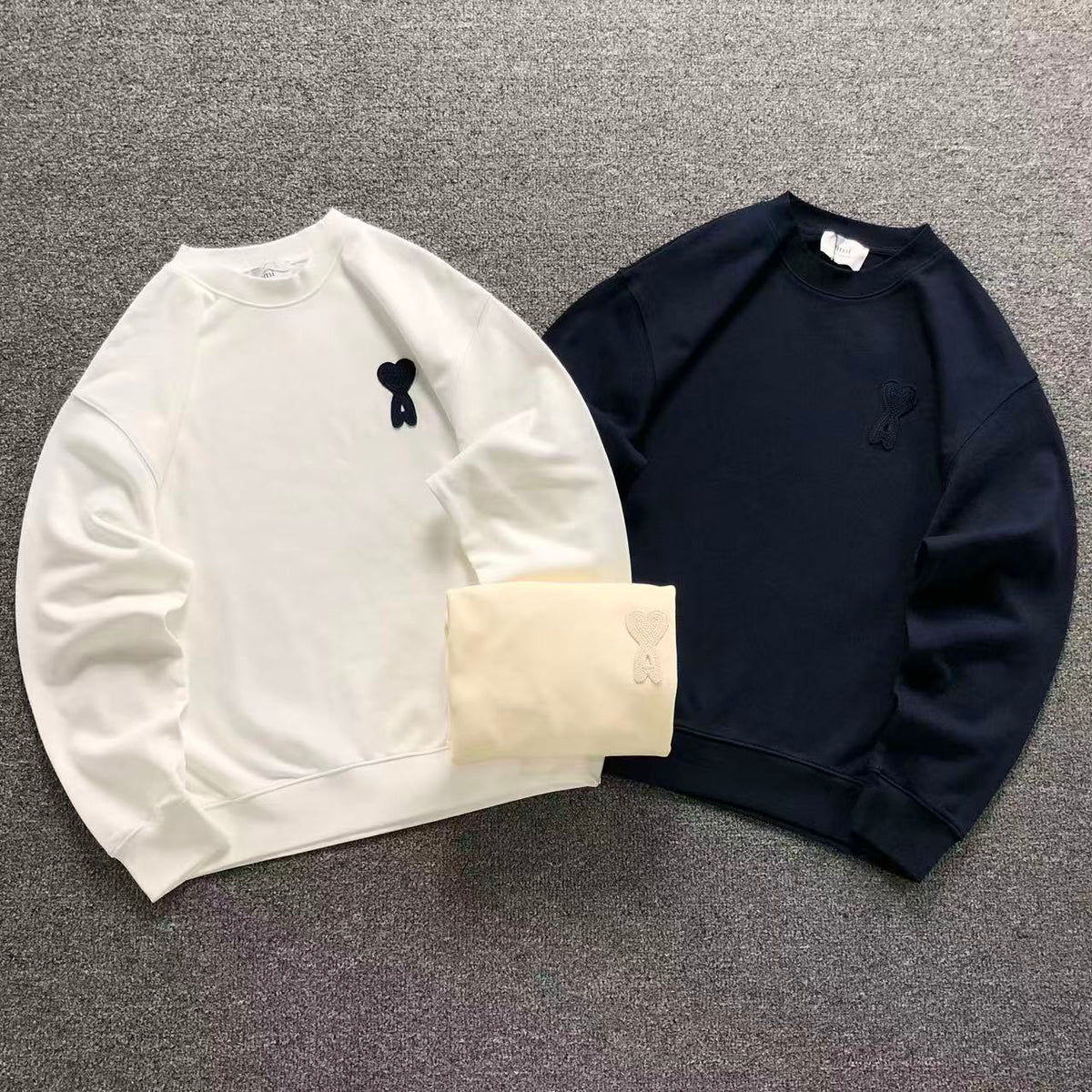 Moletom Ami Paris