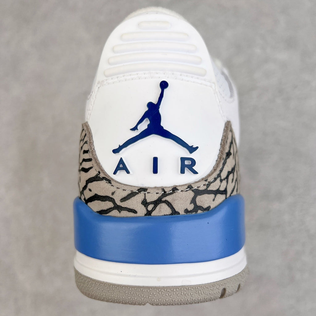 Jordan 3 "UNC"