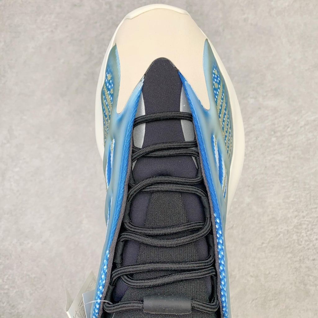 Yeezy 700 V3 "Arzareth"